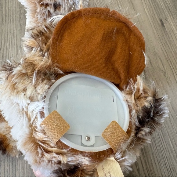 DanDee Collectors Choice Lot Of 2 Singing Easter Bunny Plush “Rocking Rabbit” 8” - Picture 6 of 6